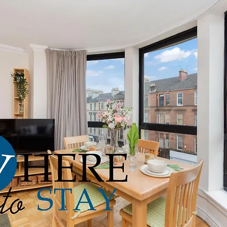 Bright 1 Bedroom Apartment-Private Parking Glasgow Exterior photo