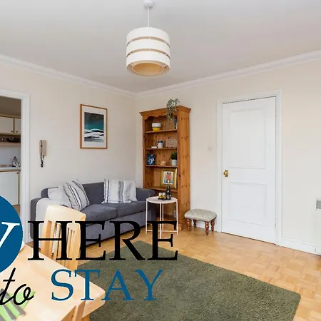Bright 1 Bedroom Apartment-Private Parking Glasgow Exterior photo