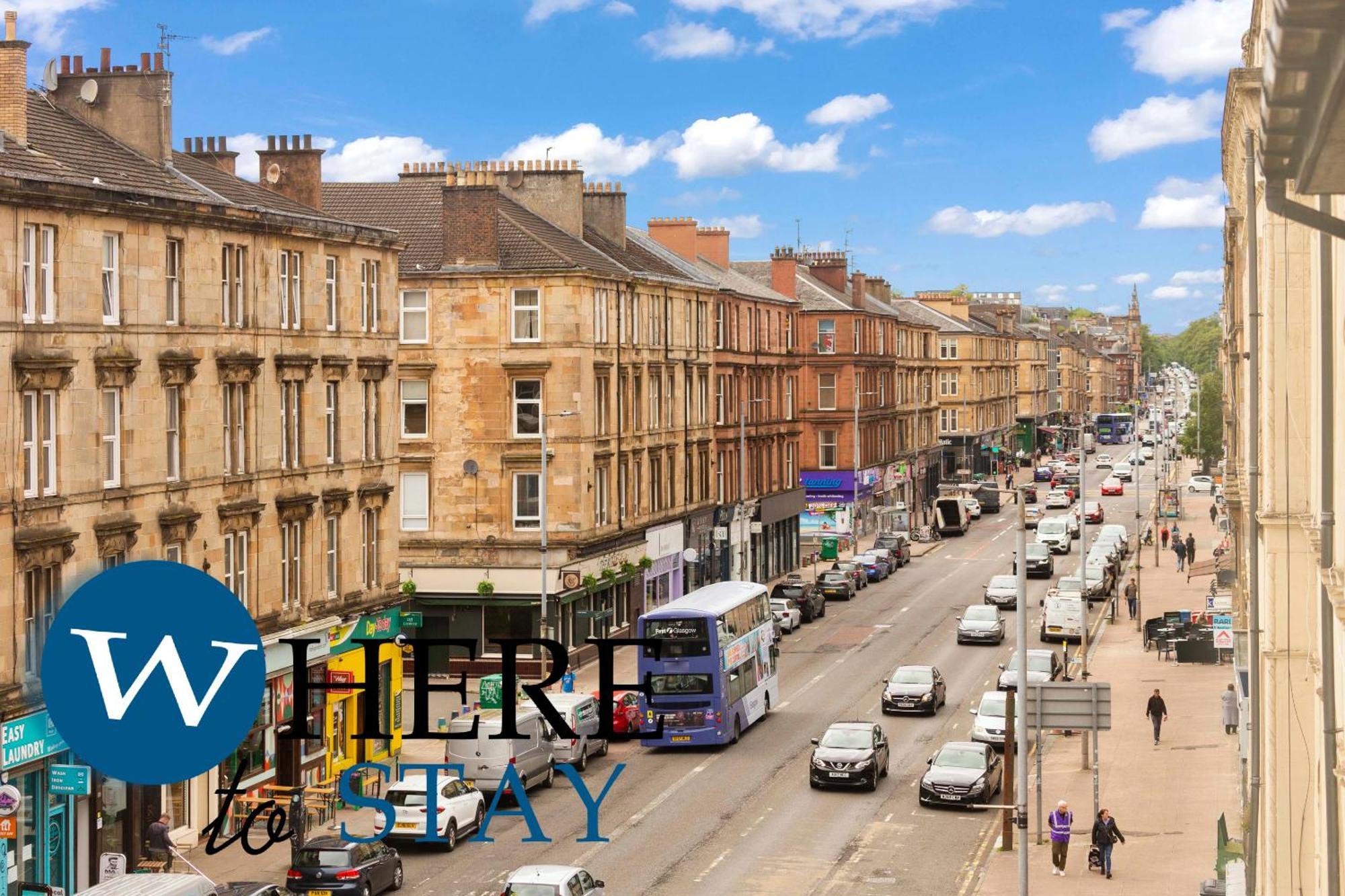 Bright 1 Bedroom Apartment-private Parking Glasgow