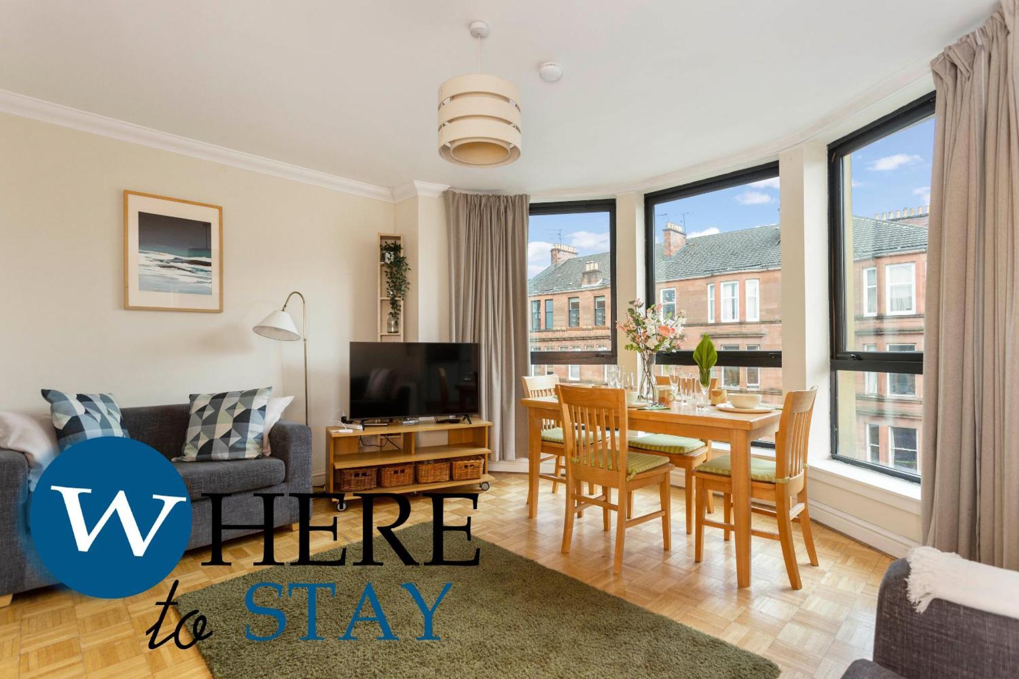 Bright 1 Bedroom Apartment-private Parking Glasgow